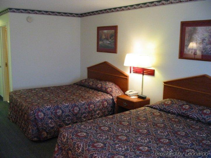 Baymont By Wyndham Adairsville Room photo